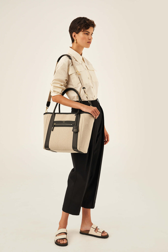 Authentic Oroton Handbag, Women's Fashion, Bags & Wallets, Purses & Pouches  on Carousell